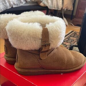 BearPaw ABBEY Tan Boots with Cream Fur
